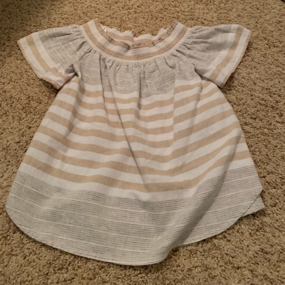 NWOT vineyard vines off the shoulder top sz small
